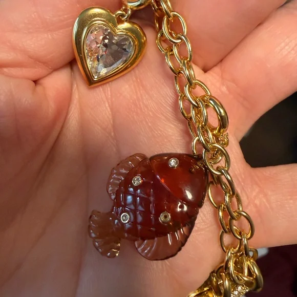 J.Crew Gold Heart and Crystal Charm Bracelet NWOT - Picture 4 of 7